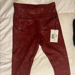 Zyia Red Stay Gold Light n Tight Leggings 7/8